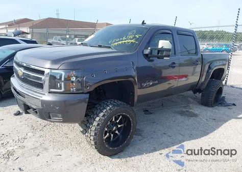 2010 Chevrolet Silverado 1500 Ltz z USA, uszkodzony, nr VIN 3GCRKTE39AG216612